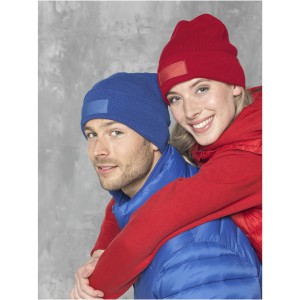 Boreas beanie with patch, red (Hats)